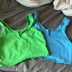 Bundle of two Wild Fable cropped tank tops Size adult medium